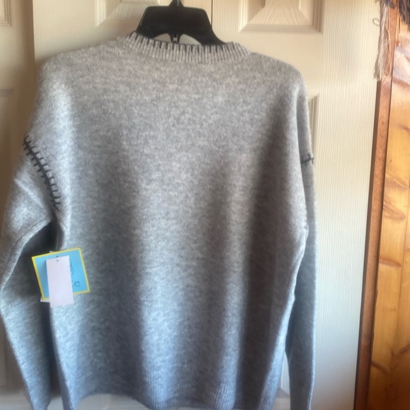 CeCe NWT V-Neck Gray /Blk Whipstitch Vneck Long Sleeve Pullover Sweater Medium - Picture 6 of 13